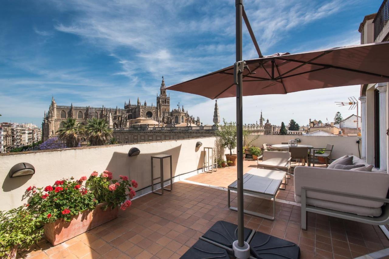 Puerta Del Leon Lägenhet Sevilla Exteriör bild