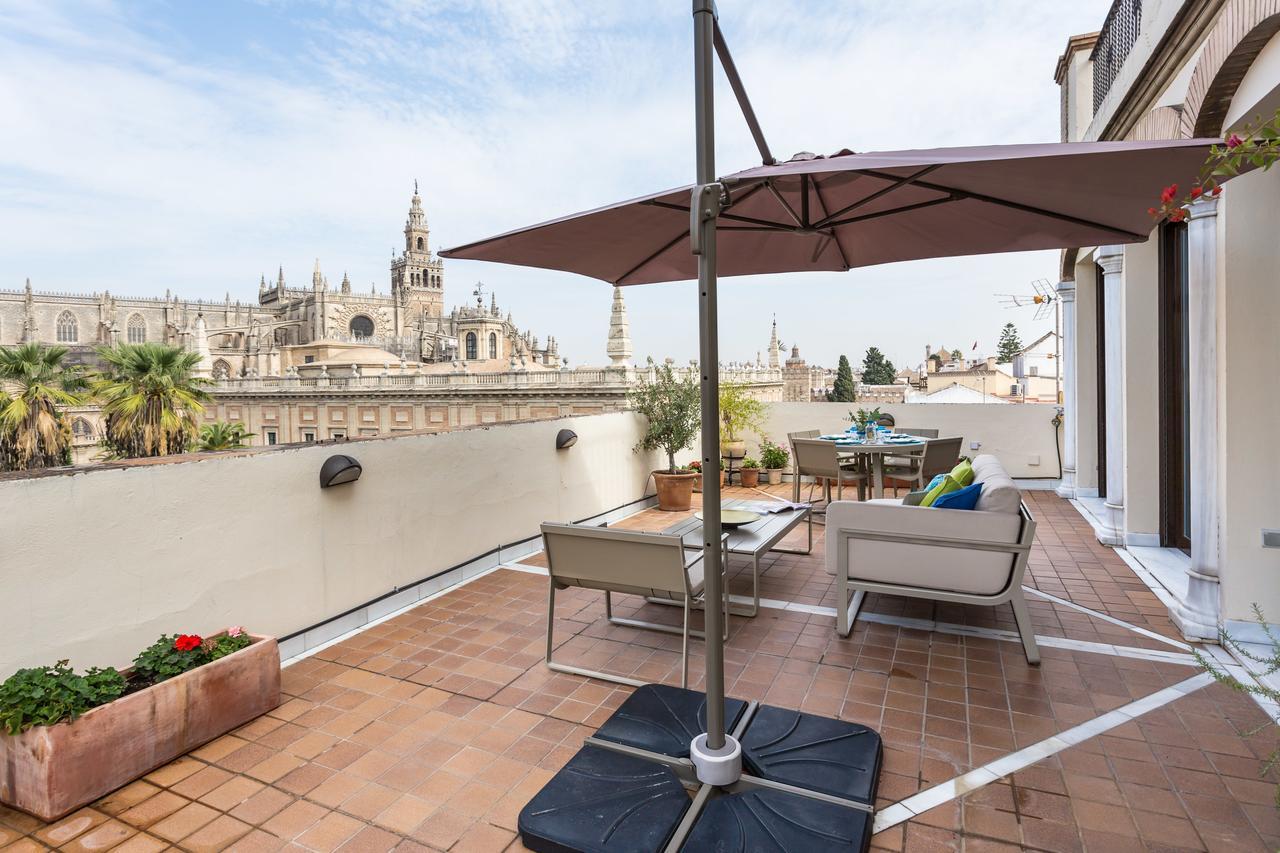 Puerta Del Leon Lägenhet Sevilla Exteriör bild
