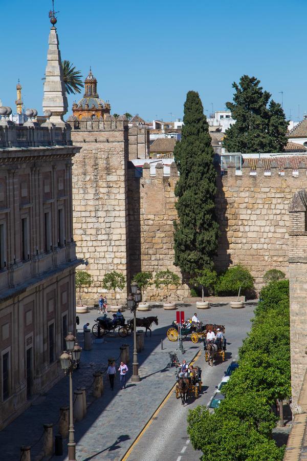 Puerta Del Leon Lägenhet Sevilla Exteriör bild